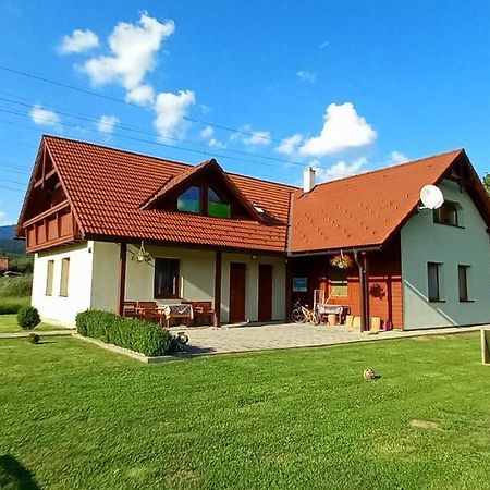 Ubytovanie U Huberta Bešeňová Esterno foto